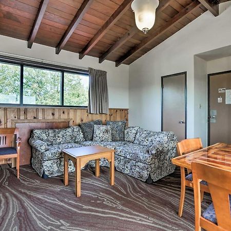 Burkesville Apt With Deck, Views And Pool Access! Luaran gambar