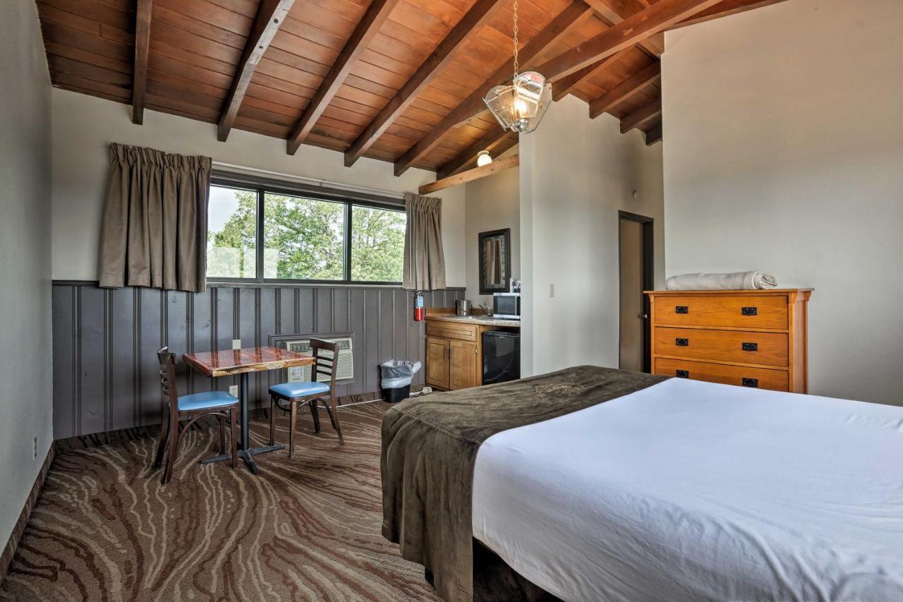 Burkesville Apt With Deck, Views And Pool Access! Luaran gambar