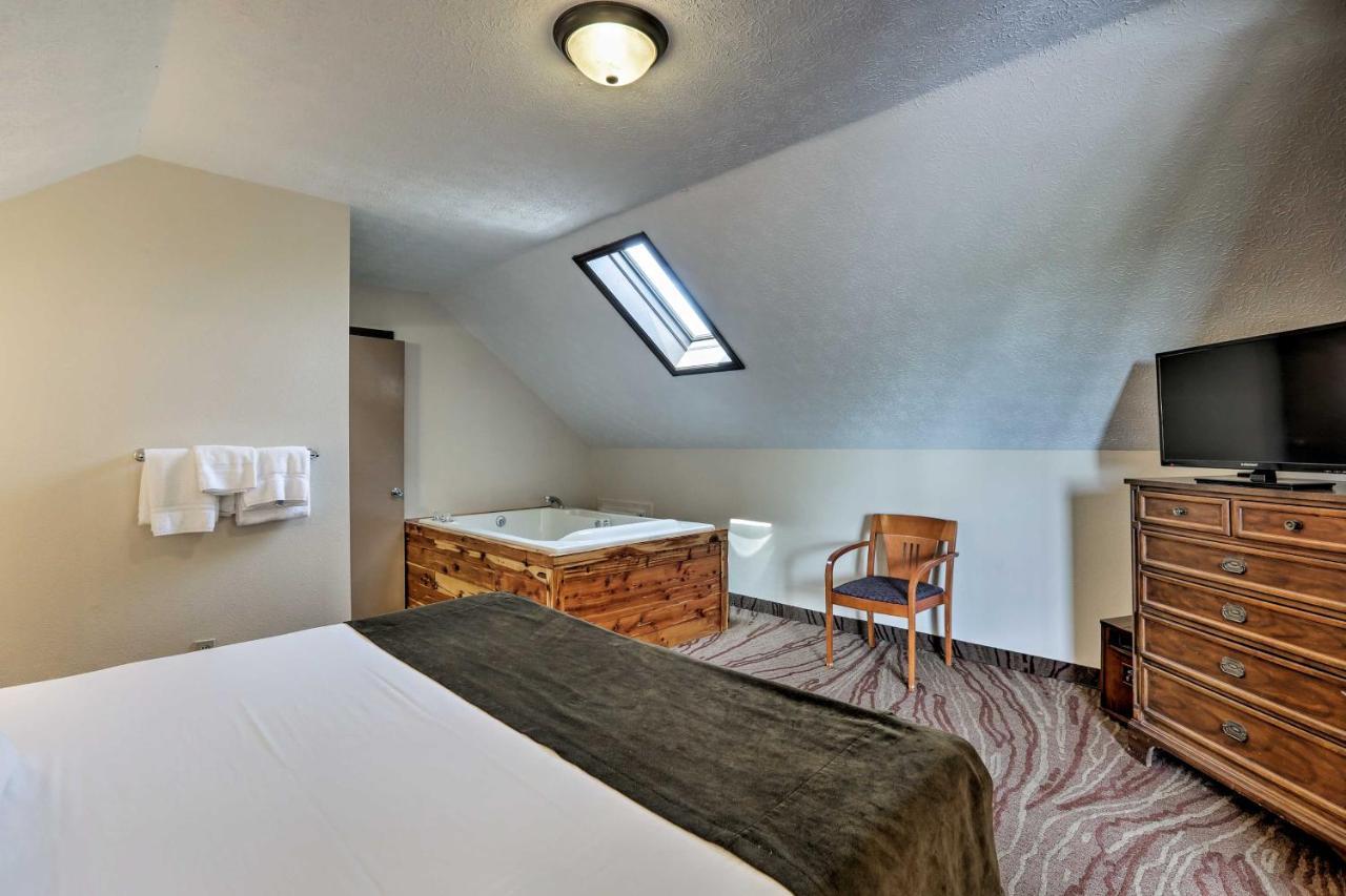 Burkesville Apt With Deck, Views And Pool Access! Luaran gambar