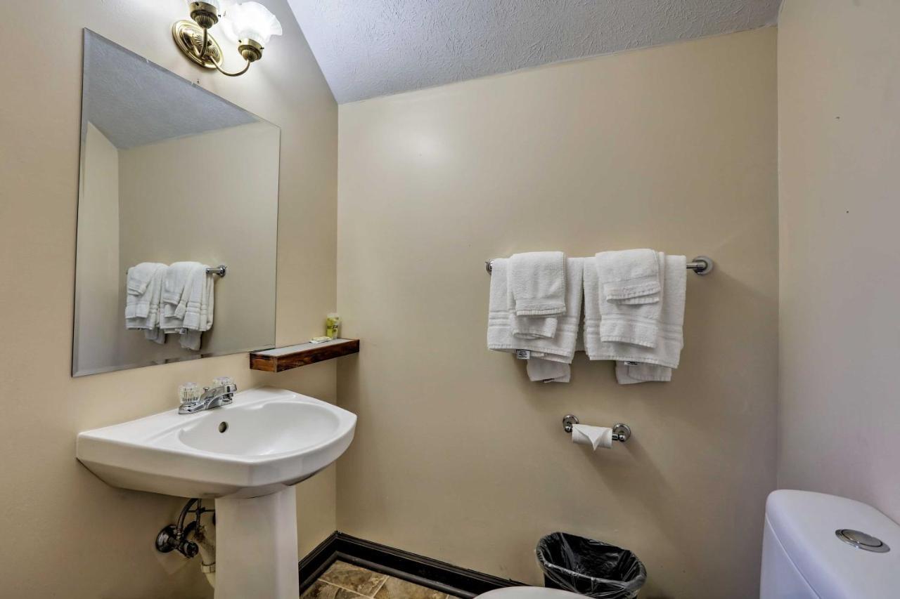 Burkesville Apt With Deck, Views And Pool Access! Luaran gambar