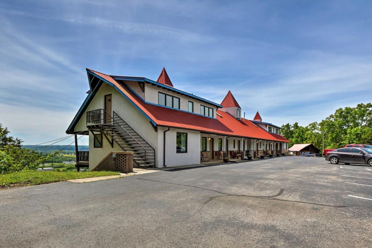 Burkesville Apt With Deck, Views And Pool Access! Luaran gambar