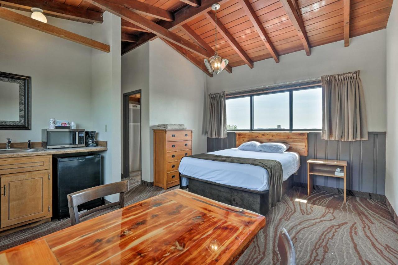 Burkesville Apt With Deck, Views And Pool Access! Luaran gambar